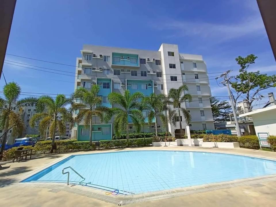 8 Spatial Condominium Davao Экстерьер фото