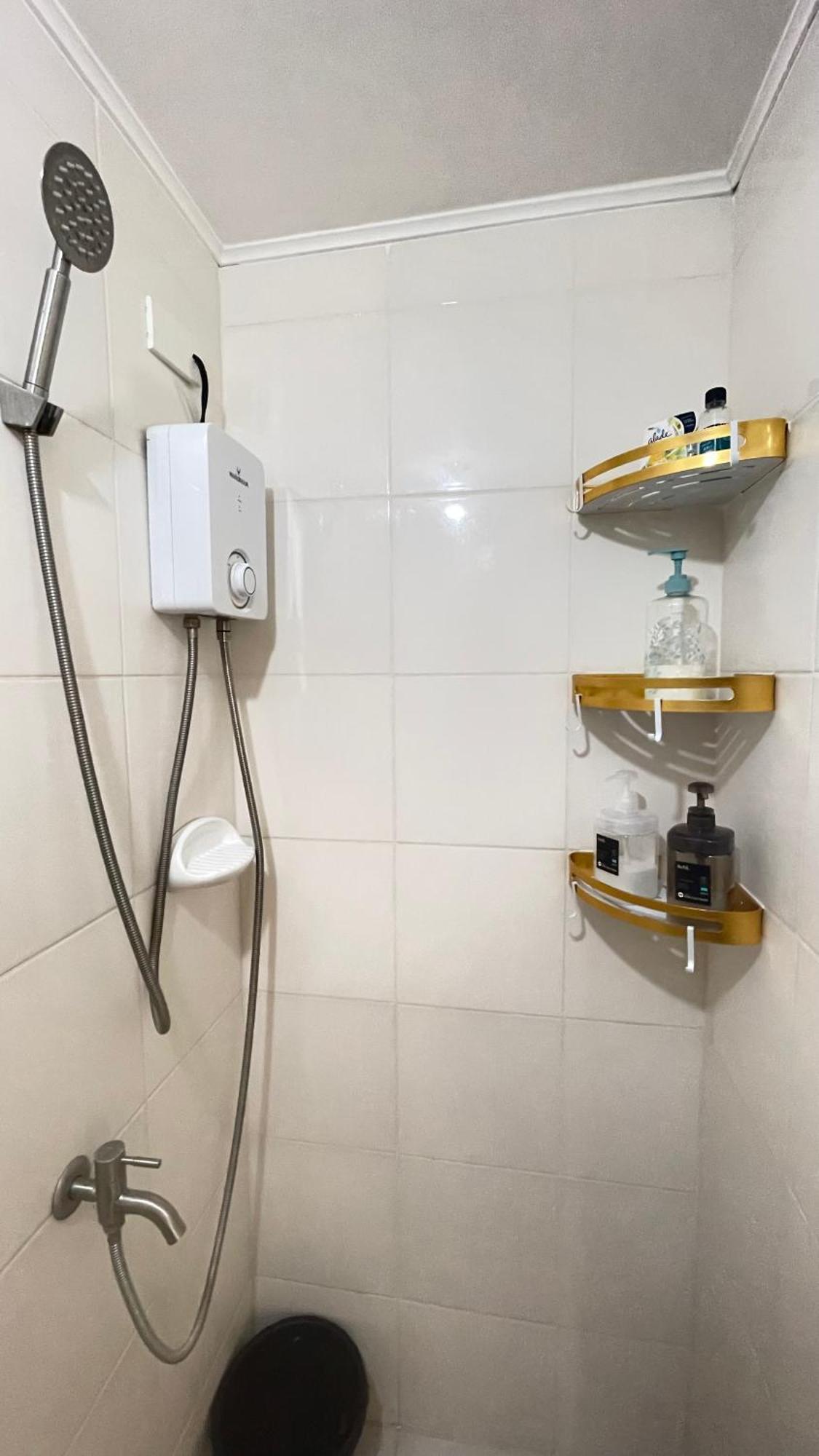 8 Spatial Condominium Davao Экстерьер фото