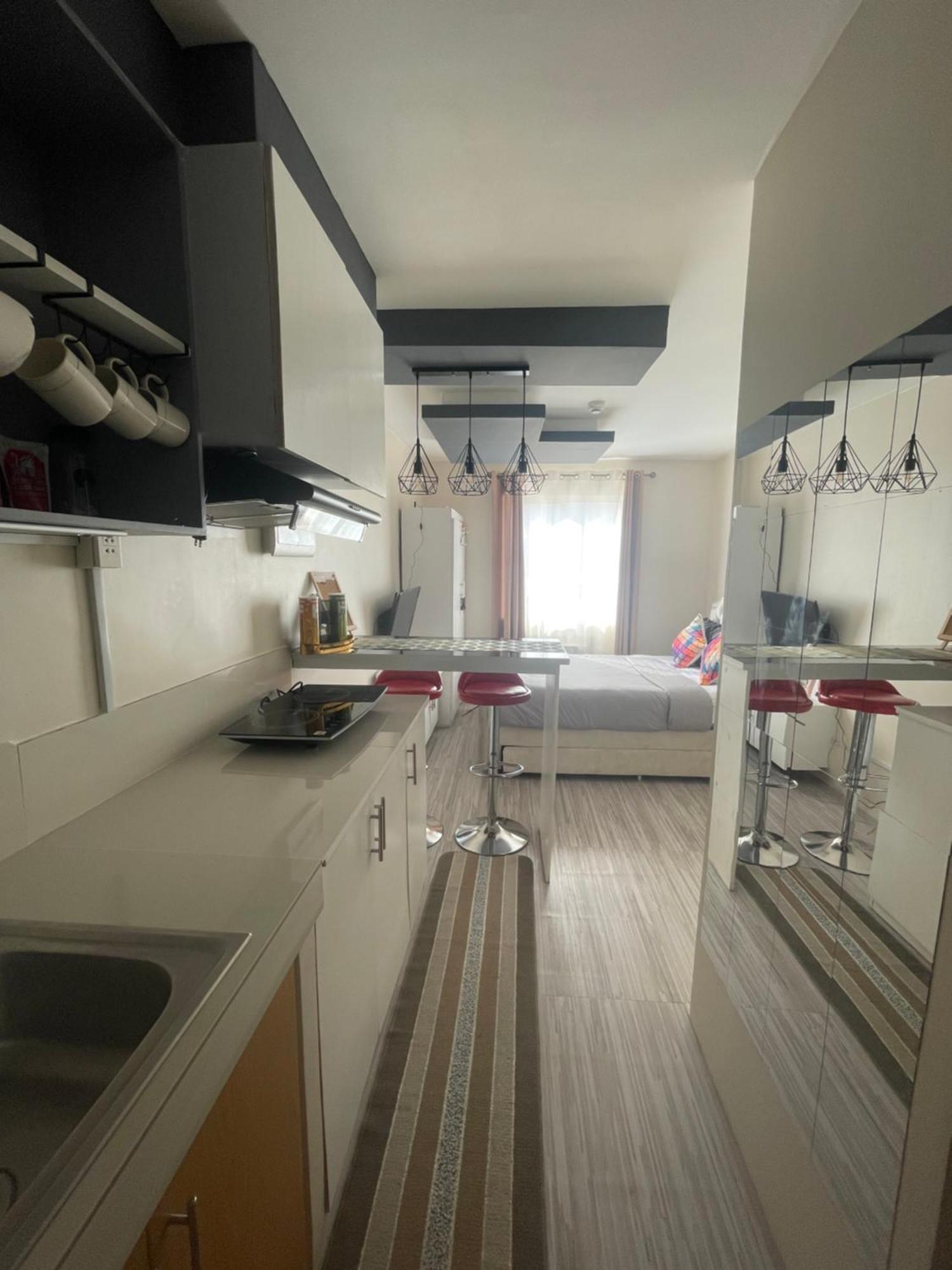 8 Spatial Condominium Davao Экстерьер фото